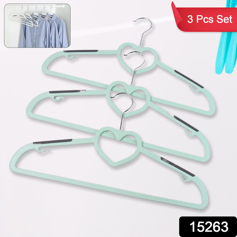 Plastic Clothes Hangers Slim Durable Space-saving Hangers (3 Ps)
