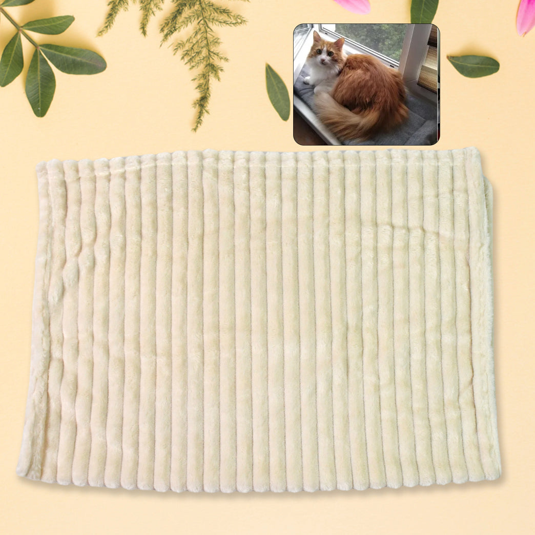 Pet Soft Cat Dog Blanket Towel Soft Warm Sleep Mat (7050 Cm 1 Pc Mix Color Design)
