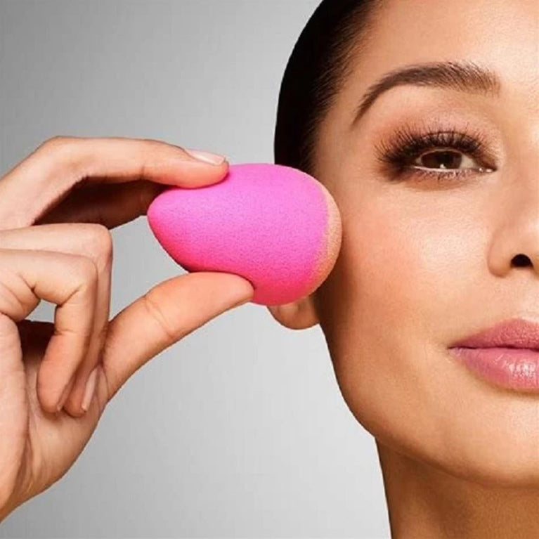 Makeup Sponge For Blending Liquid Foundations Powders And Creams (Multicolor  1 Pc)